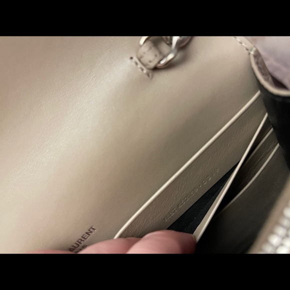 Authentic YSL Kate croc embossed crossbody bag - Picture 5 of 7